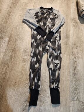 Kids Grey & Black Mountain-Print Fleece Romper - Black Mountain